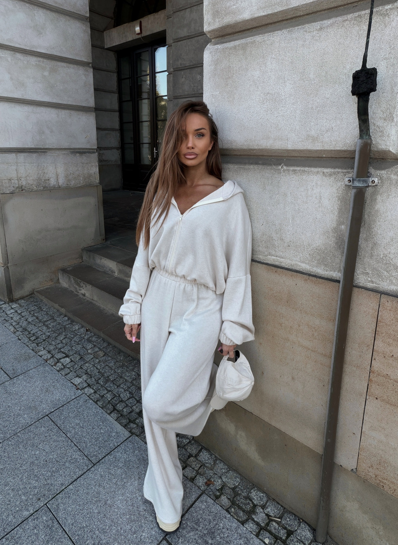 A light beige, solid-color women's set with wool