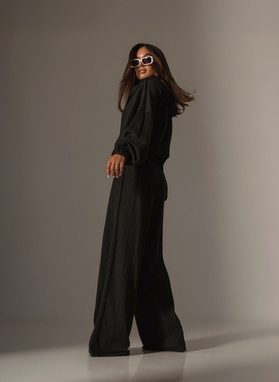 Black women's set with a braided weave