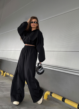 Black MIJAS set with wide-leg trousers and oversized sweatshirt