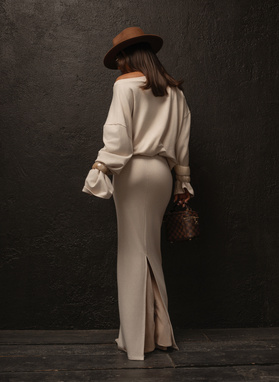 OSLO Set: Beige Sweatshirt and Skirt