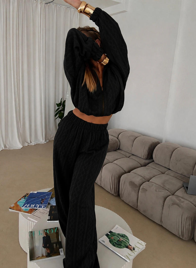 Black women's set with a braided weave