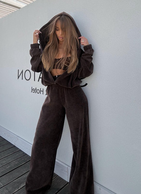 Women’s ribbed set sweatshirt and wide-leg trousers brown