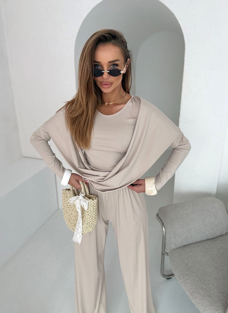 MEDI Women's Set in Light Beige