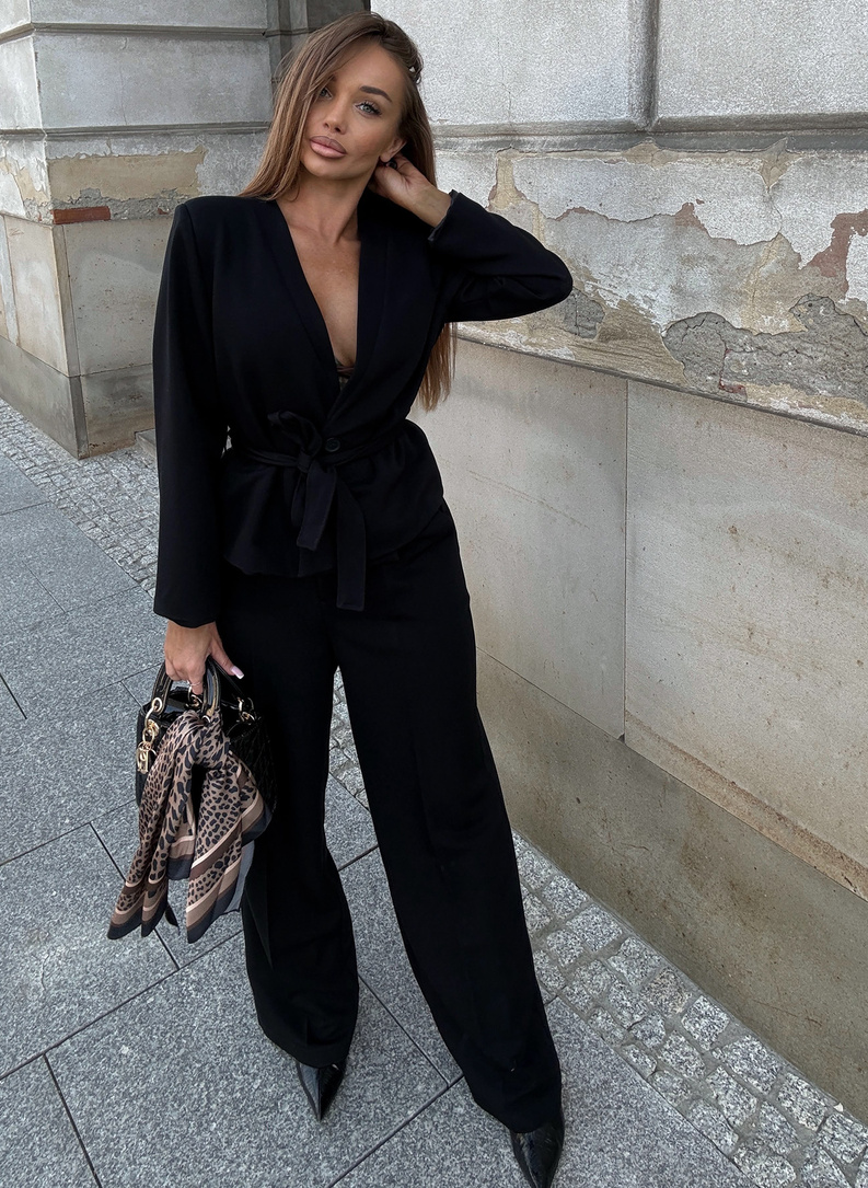 Women's WALERIA set in black