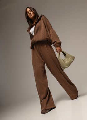 Brown women's set with a braided pattern