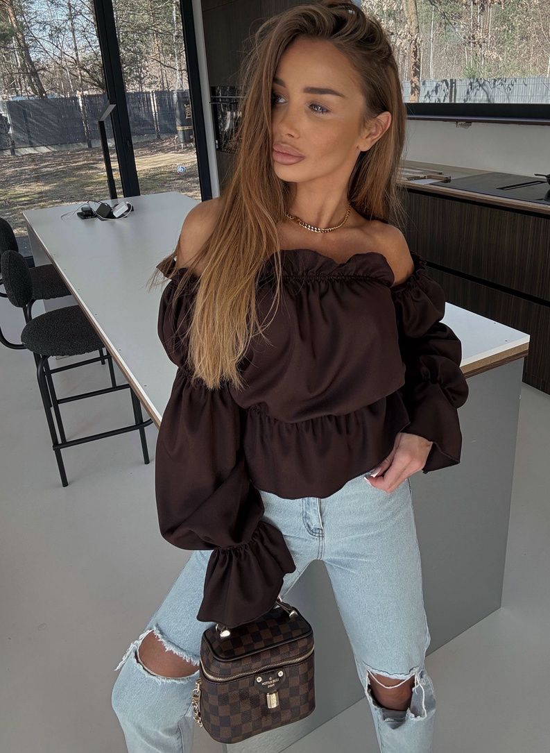 MARBELA Off-the-Shoulder Blouse in Brown