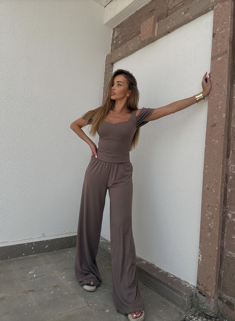 Phuket blouse and wide-leg pants set in mocha