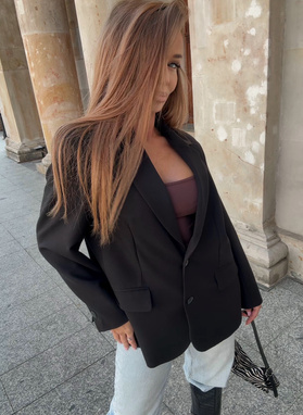 Black oversized women's blazer