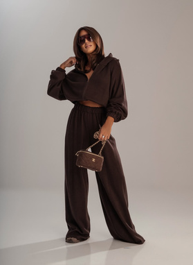Brown, solid-color women's set with wool
