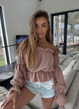 MARBELA Off-the-Shoulder Blouse in Caramel
