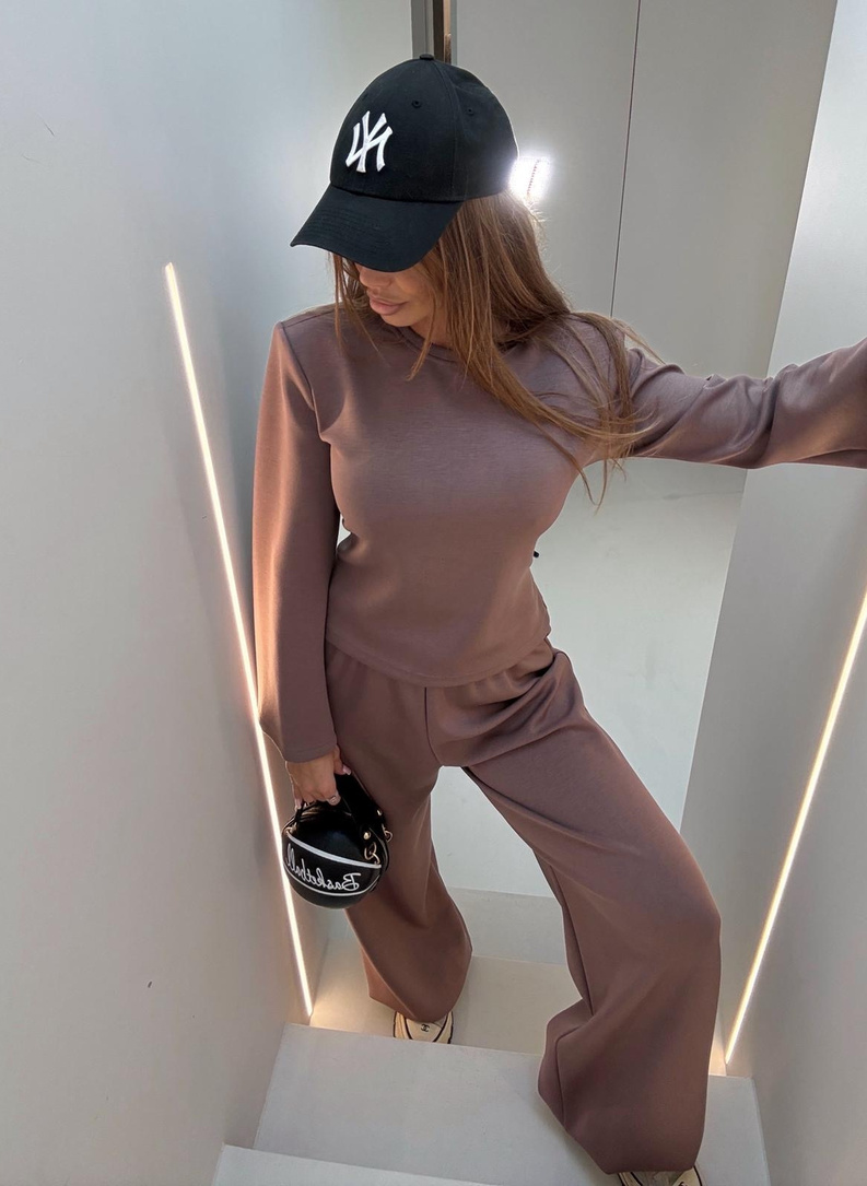 MAGNOLIA Set: Pants and Sweatshirt in Mocha