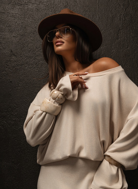 OSLO Set: Beige Sweatshirt and Skirt