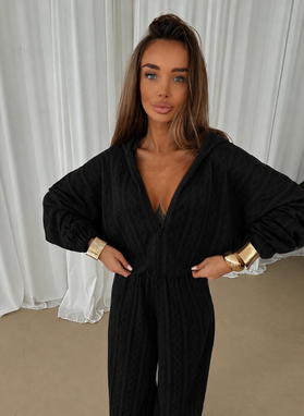 Black women's set with a braided weave