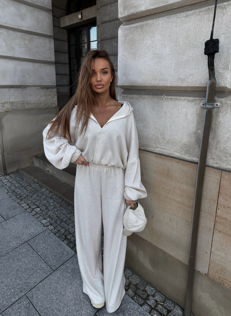 A light beige, solid-color women's set with wool